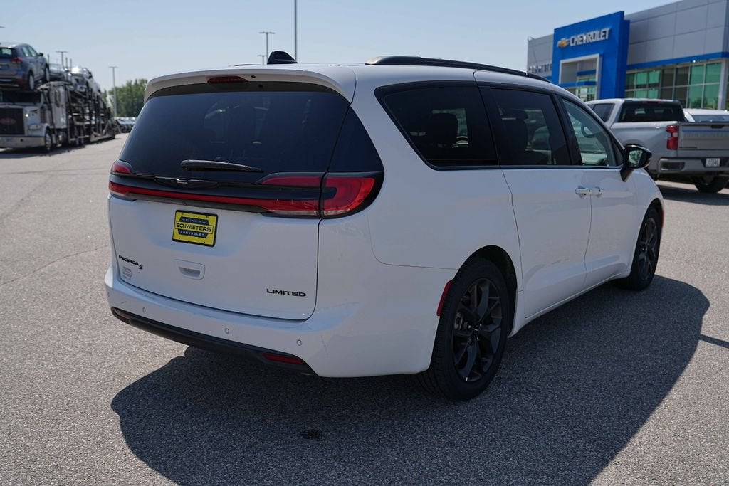 2025 Chrysler Pacifica Limited