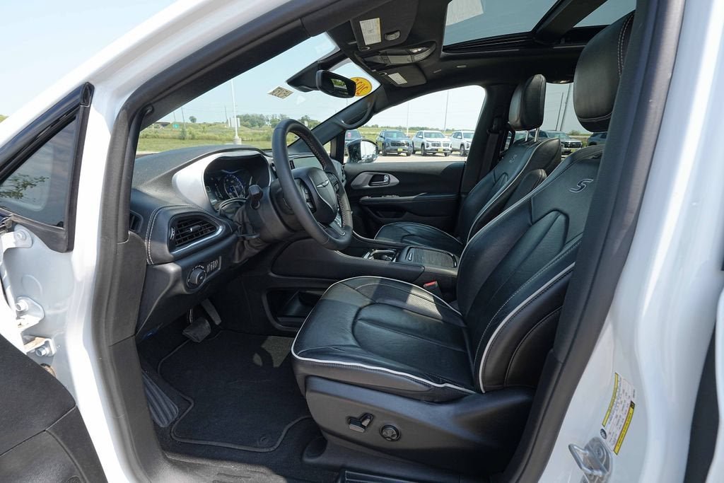 2025 Chrysler Pacifica Limited