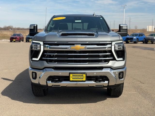 2025 Chevrolet Silverado 3500 HD LTZ