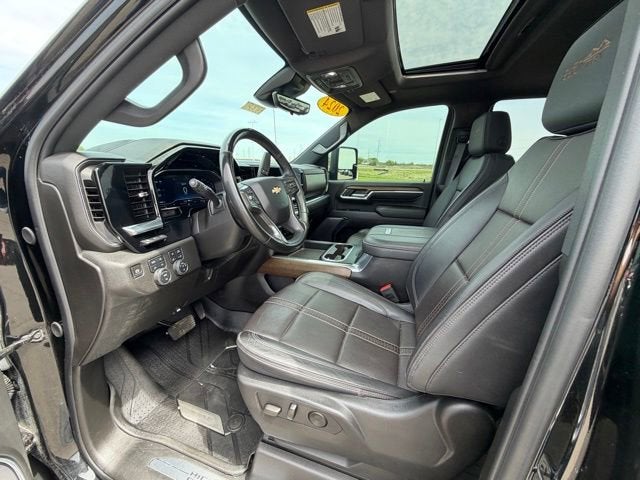 2024 Chevrolet Silverado 3500 HD High Country