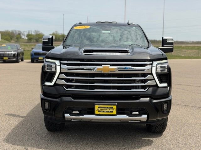 Used 2024 Chevrolet Silverado 3500HD High Country with VIN 2GC4YVEY2R1179276 for sale in Willmar, Minnesota
