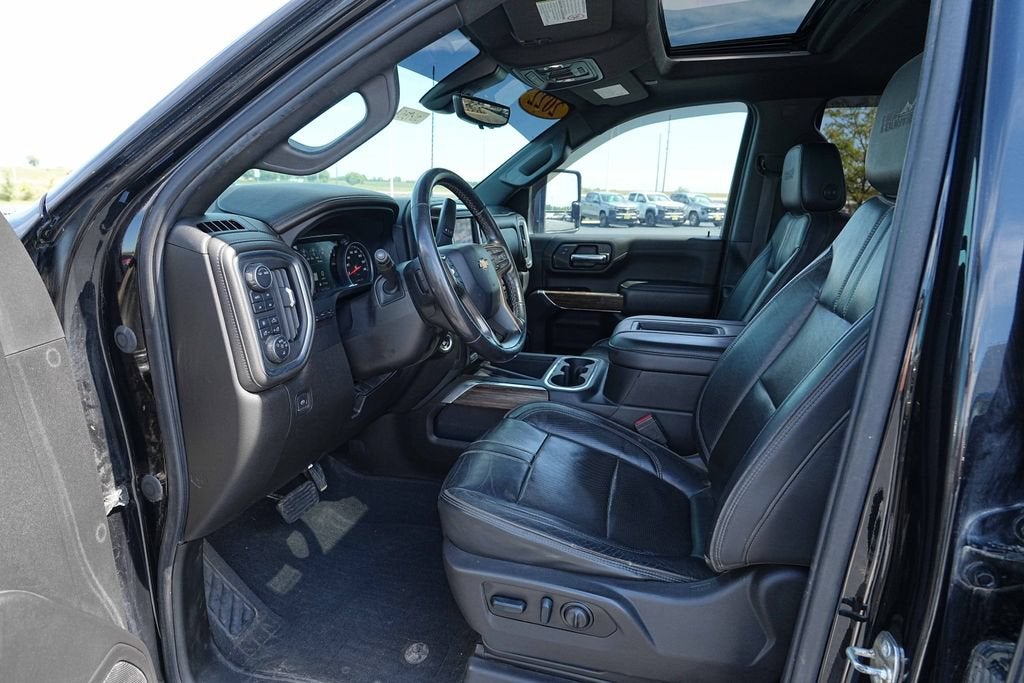 2022 Chevrolet Silverado 3500 HD High Country