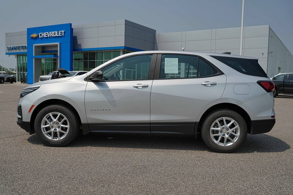 2022 Chevrolet Equinox LS