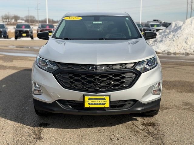 Used 2019 Chevrolet Equinox LT with VIN 2GNAXVEX3K6188355 for sale in Willmar, Minnesota