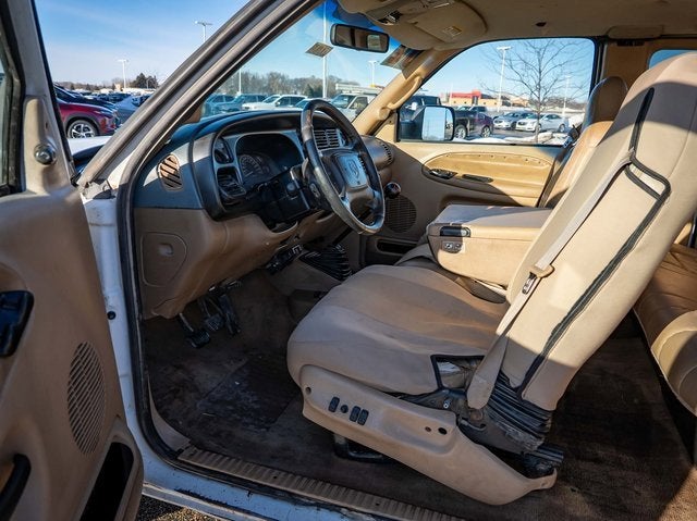 2002 Dodge Ram 3500 4dr Quad Cab 155" WB DRW
