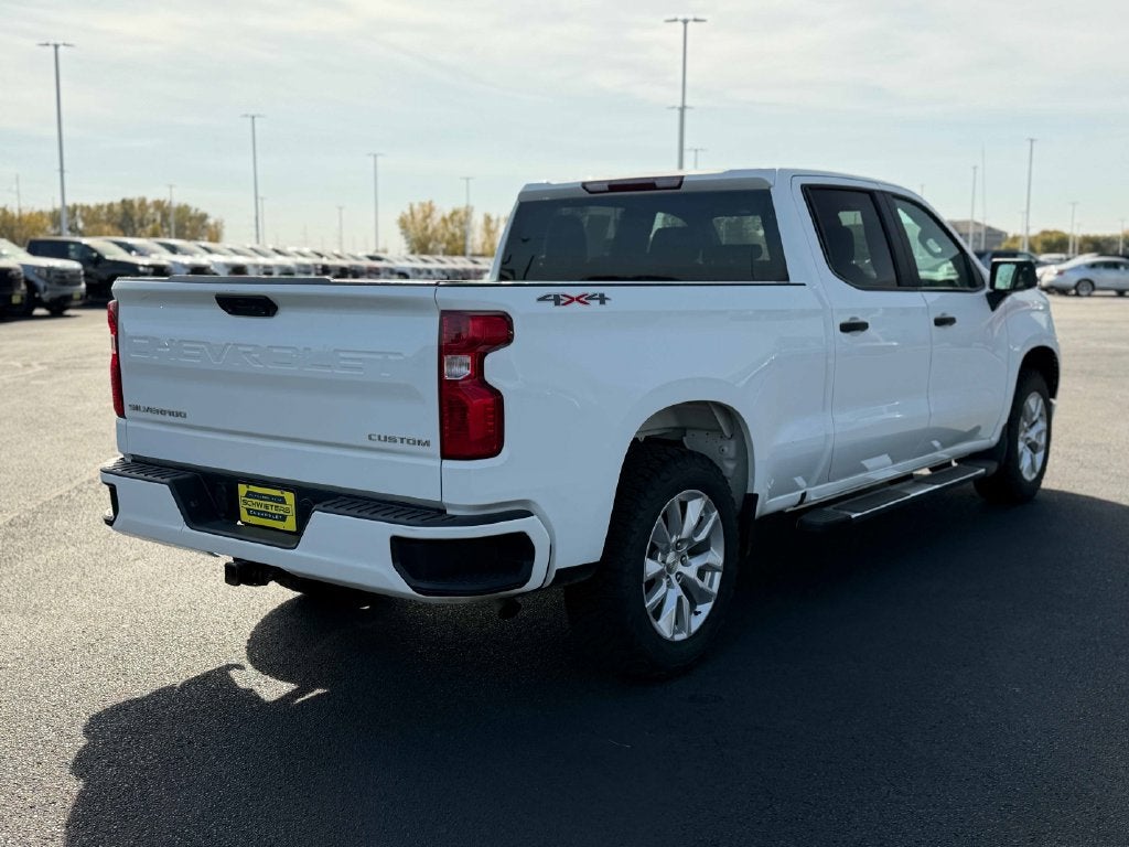 2023 Chevrolet Silverado 1500 Custom