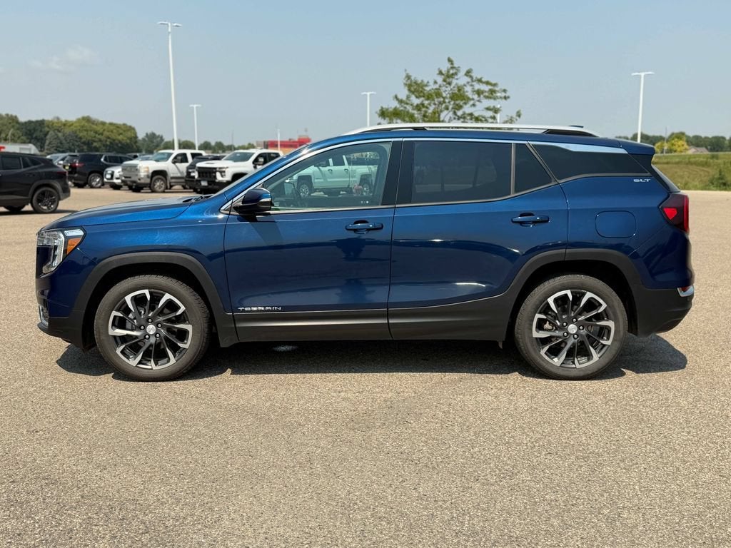 2022 GMC Terrain SLT
