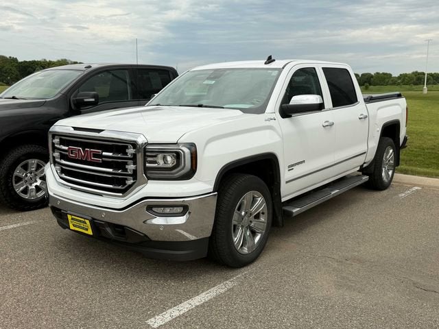 2018 GMC Sierra 4WD Crew Cab Short Box SLT's photo