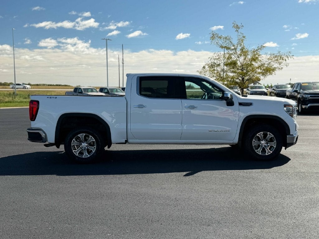 2025 GMC Sierra 1500 SLT