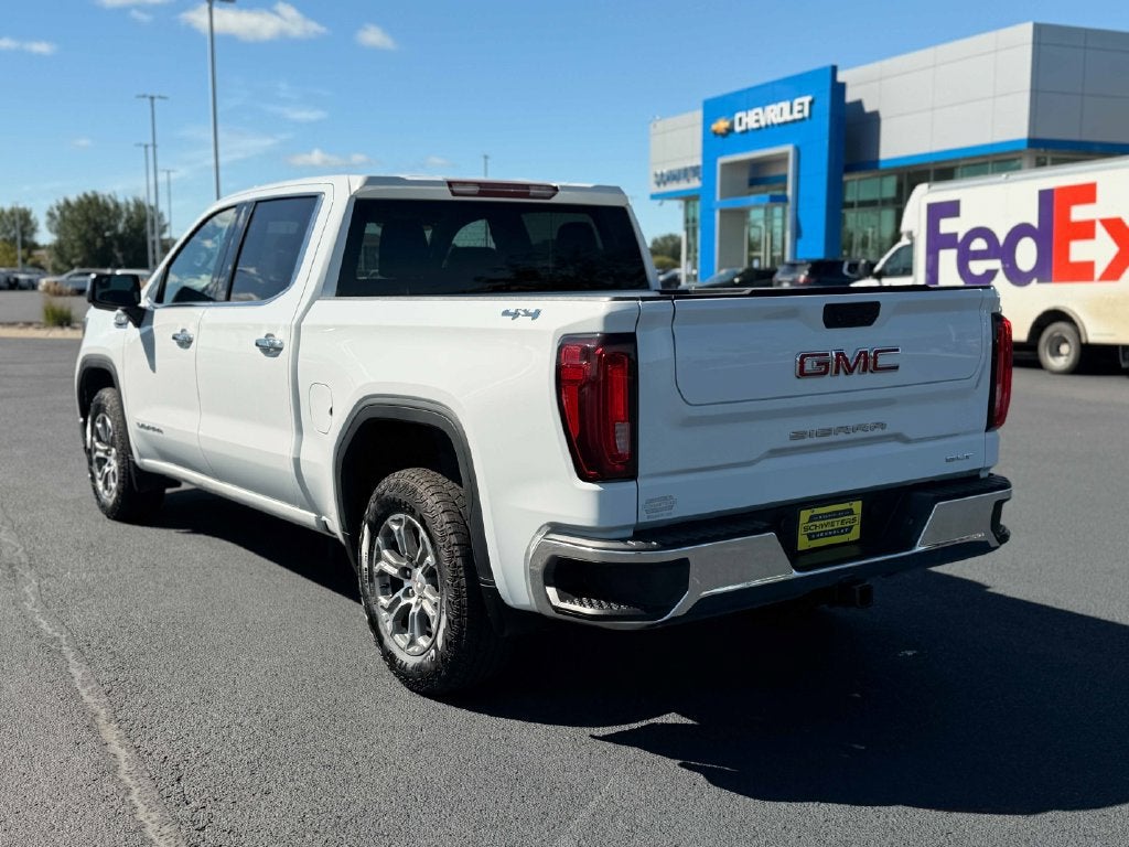 2025 GMC Sierra 1500 SLT