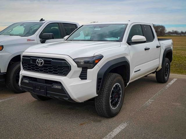 2024 Toyota Tacoma 4WD SR5