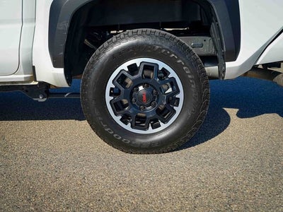2024 Toyota Tacoma 4WD SR5