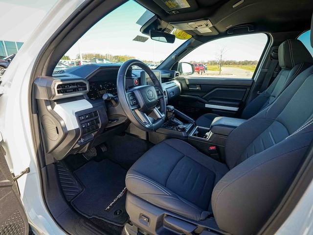2024 Toyota Tacoma 4WD SR5
