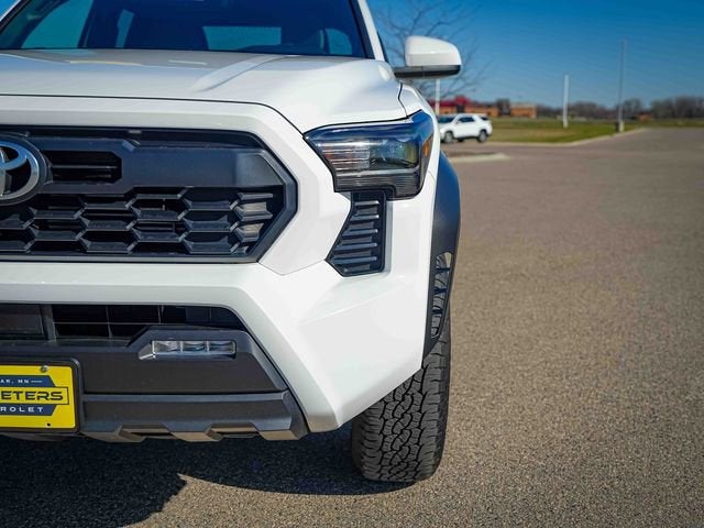 2024 Toyota Tacoma 4WD SR5