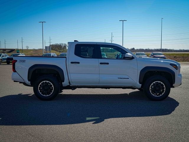 2024 Toyota Tacoma 4WD SR5