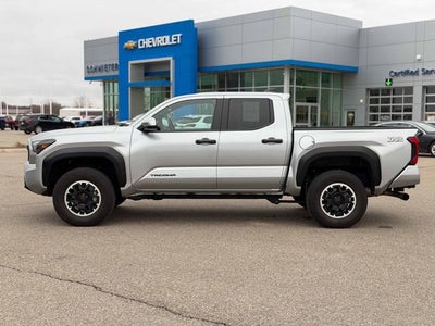 2024 Toyota Tacoma 4WD SR5