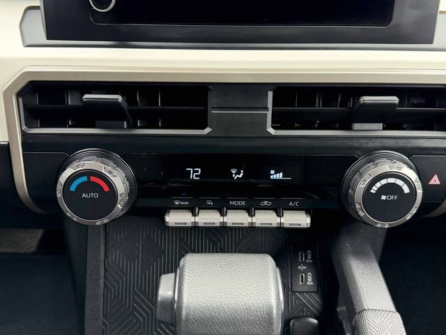 2024 Toyota Tacoma 4WD SR5