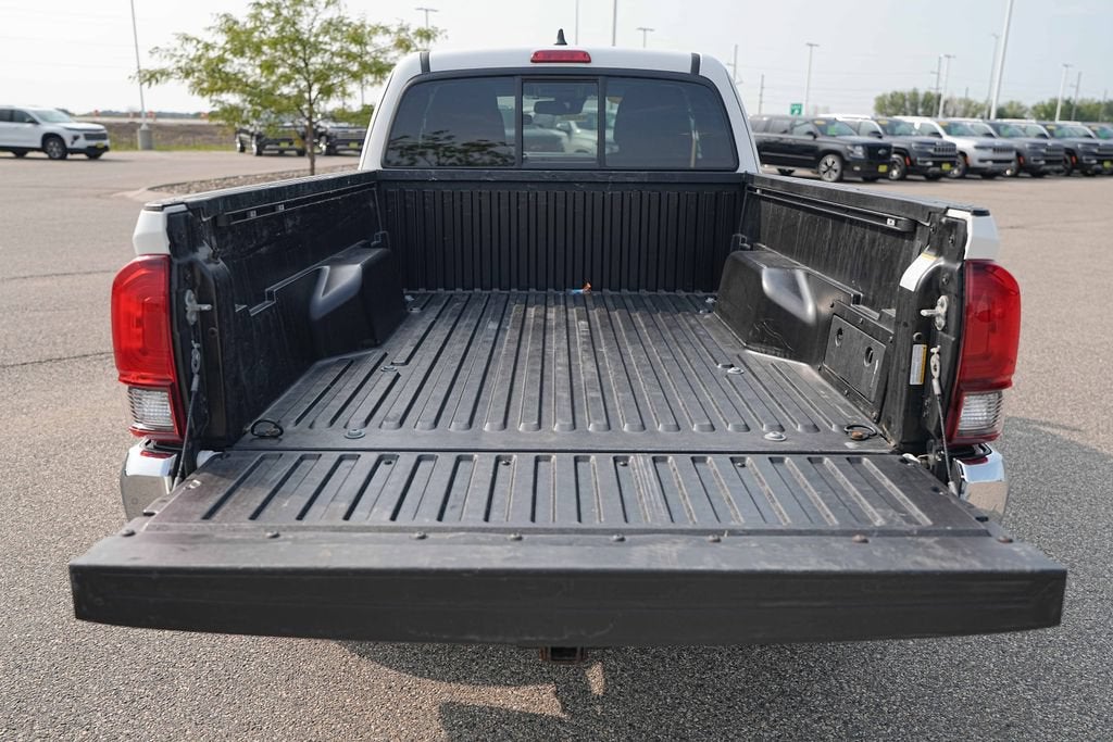 2022 Toyota Tacoma 4WD SR