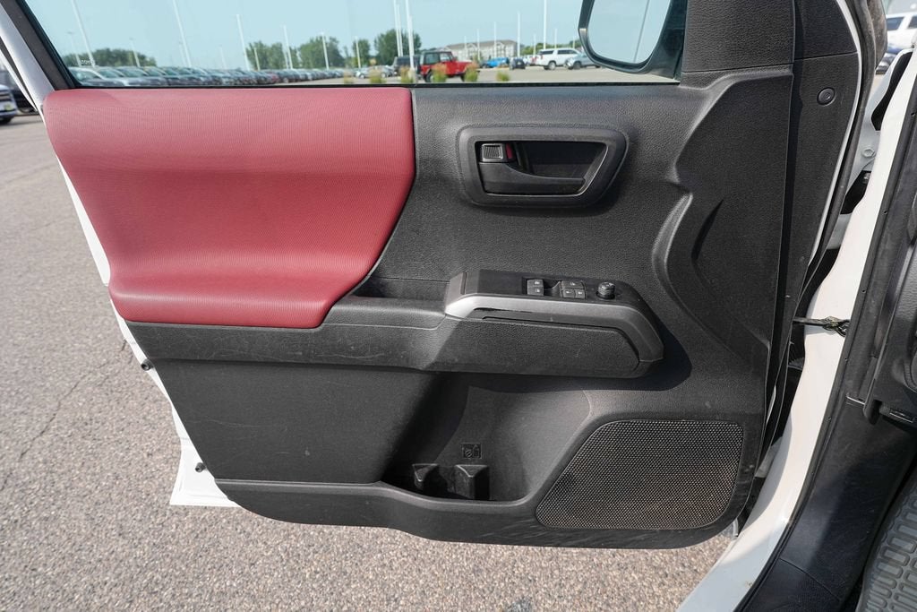 2022 Toyota Tacoma 4WD SR