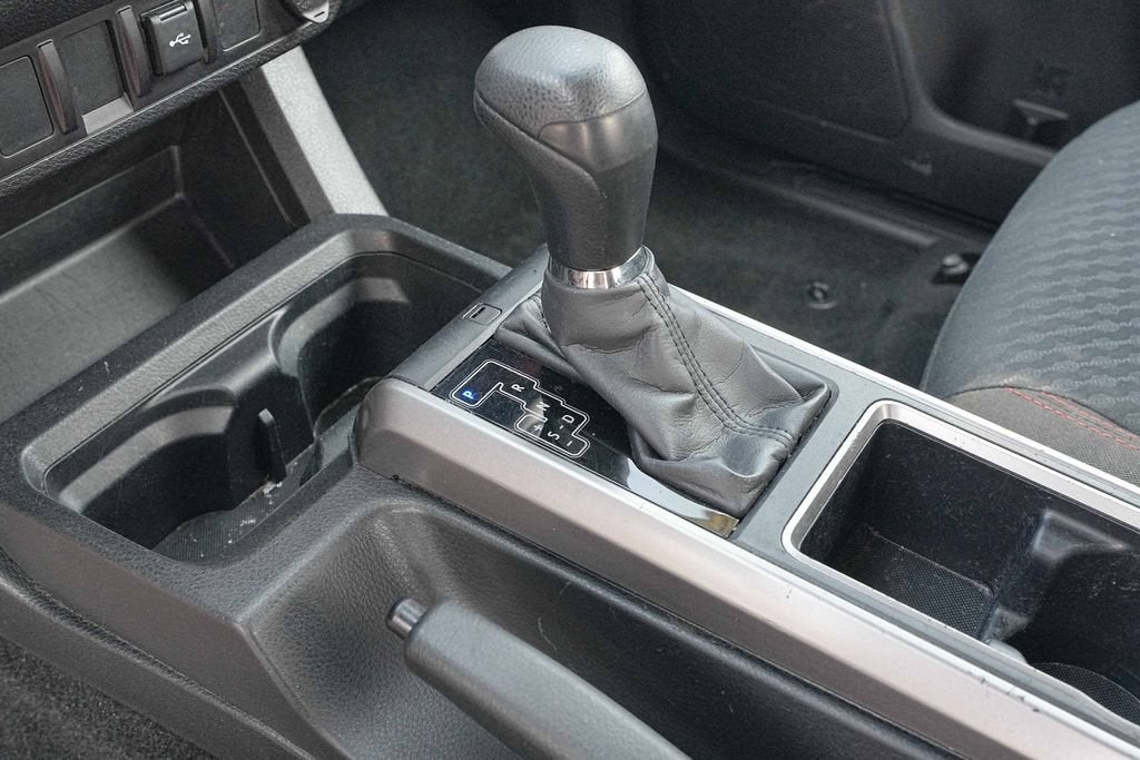 2022 Toyota Tacoma 4WD SR