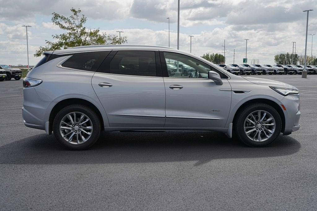 2022 Buick Enclave Avenir