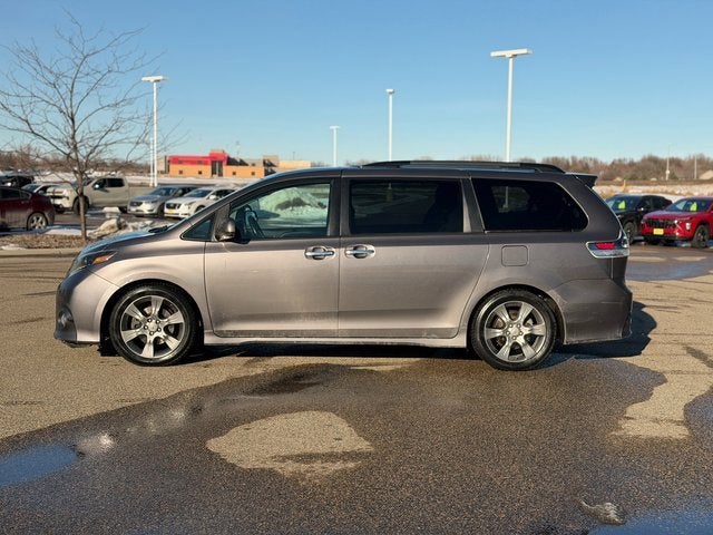 2015 Toyota Sienna SE