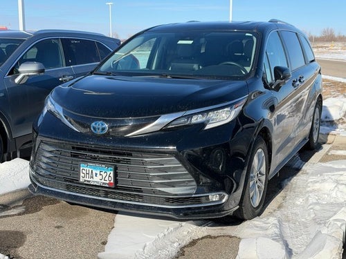 2023 Toyota Sienna Limited