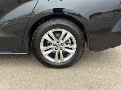 2023 Toyota Sienna Limited