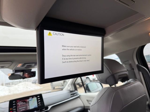 2023 Toyota Sienna Limited