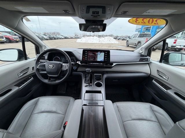 2023 Toyota Sienna Limited