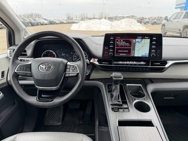 2023 Toyota Sienna Limited