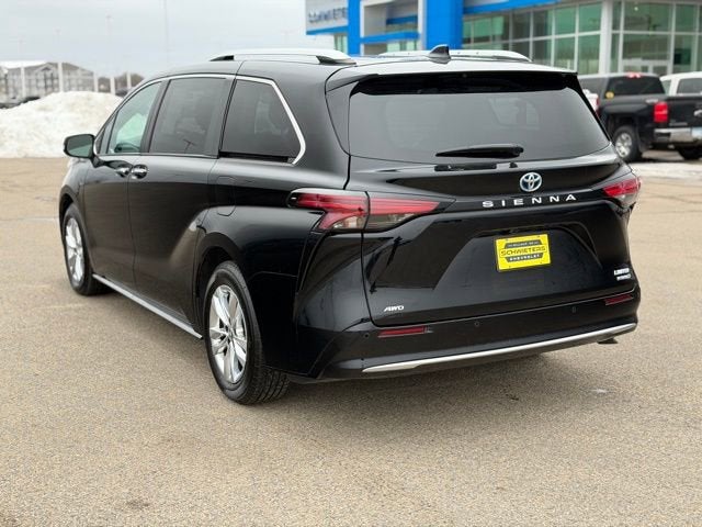 2023 Toyota Sienna Limited