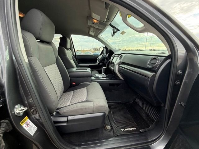 2017 Toyota Tundra 4WD SR5