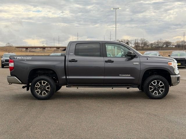 2017 Toyota Tundra 4WD SR5