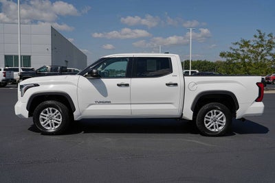 2022 Toyota Tundra 4WD SR5