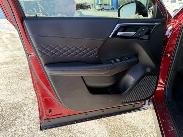 2025 Mitsubishi Outlander Plug-In Hybrid SEL