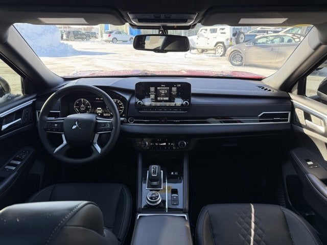 2025 Mitsubishi Outlander Plug-In Hybrid SEL