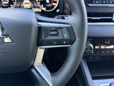 2025 Mitsubishi Outlander Plug-In Hybrid SEL