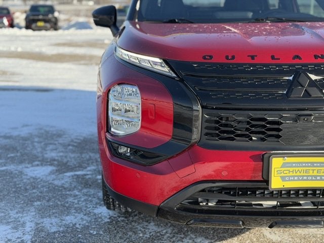 2025 Mitsubishi Outlander Plug-In Hybrid SEL