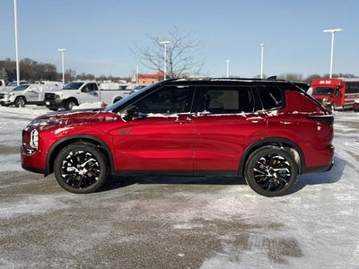 2025 Mitsubishi Outlander Plug-In Hybrid SEL