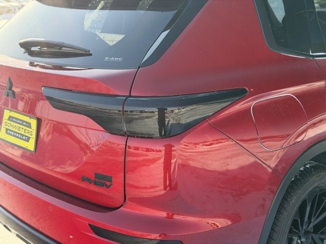 2025 Mitsubishi Outlander Plug-In Hybrid SEL