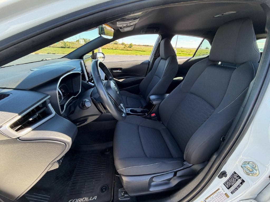 2022 Toyota Corolla Hatchback SE