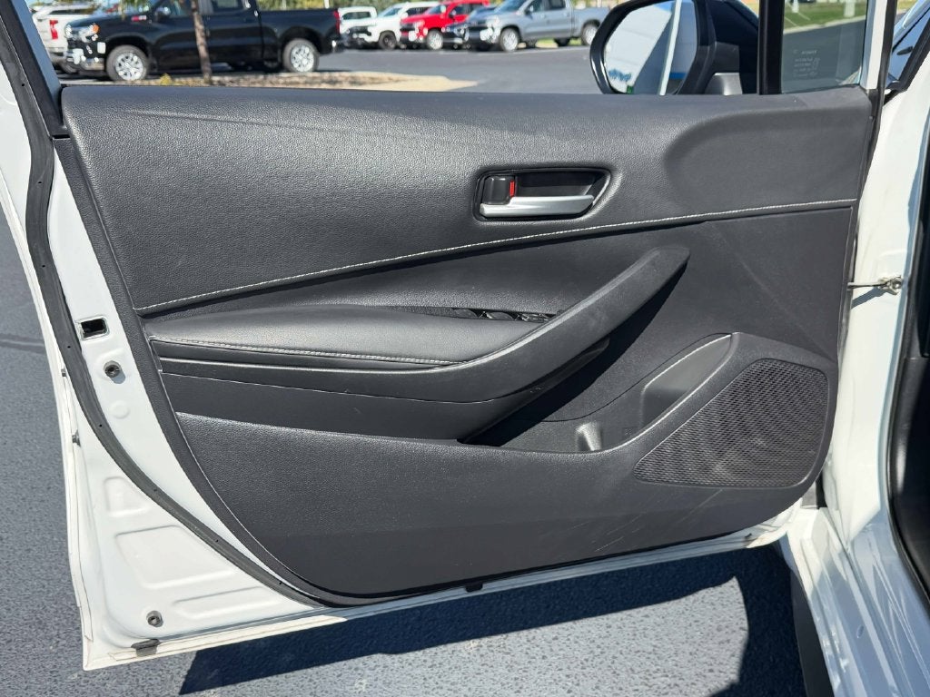 2022 Toyota Corolla Hatchback SE