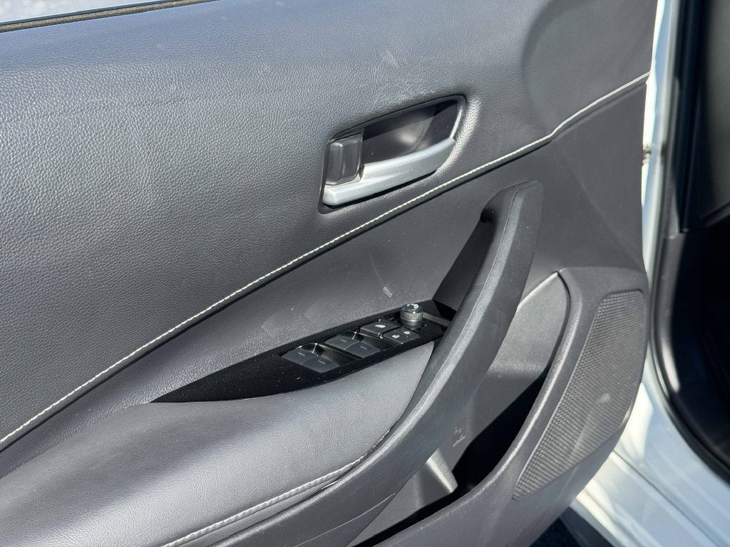 2022 Toyota Corolla Hatchback SE