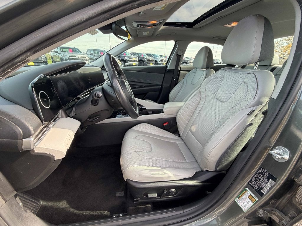 2024 Hyundai Elantra Limited