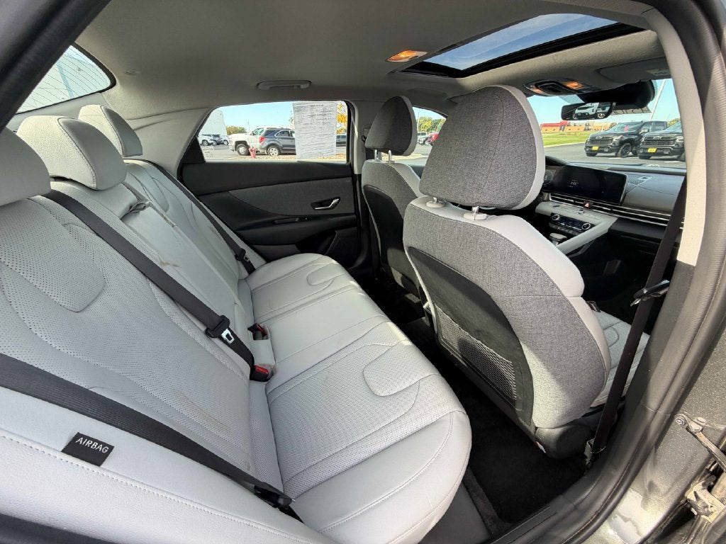 2024 Hyundai Elantra Limited