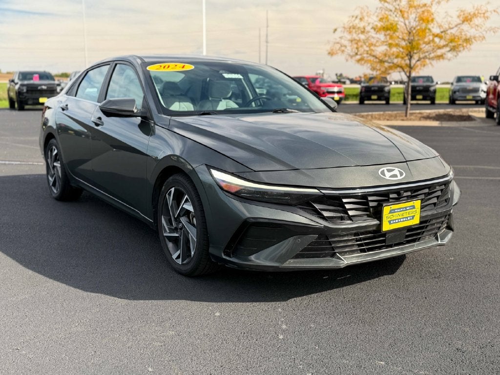 2024 Hyundai Elantra Limited