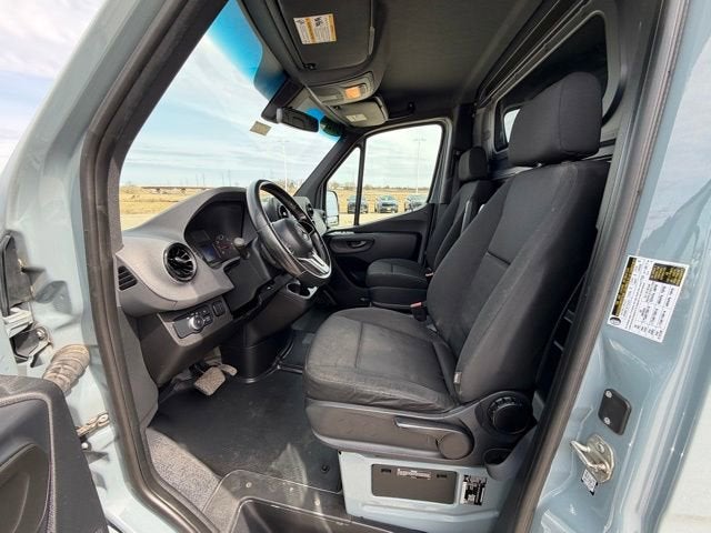 2021 Mercedes-Benz Sprinter Cargo Van 1500 Standard Roof I4 144" RWD