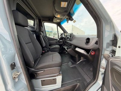 2021 Mercedes-Benz Sprinter Cargo Van 1500 Standard Roof I4 144" RWD