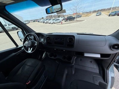 2021 Mercedes-Benz Sprinter Cargo Van 1500 Standard Roof I4 144" RWD